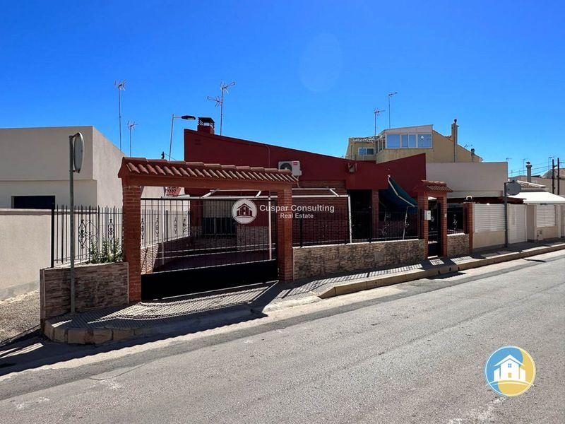 Detached Villa for sale San Pedro Del Pinatar, Murcia. Ref: 1584. Cuspar Consulting Real Estate