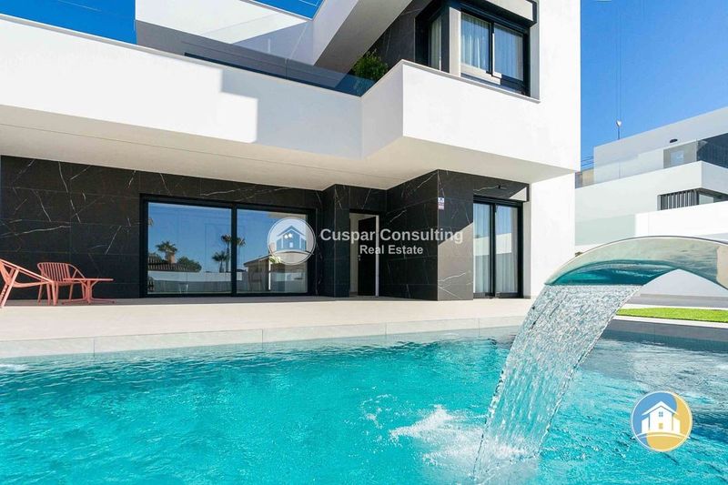 Detached Villa for sale Rojales, Alicante. Ref: 1668. Cuspar Consulting Real Estate