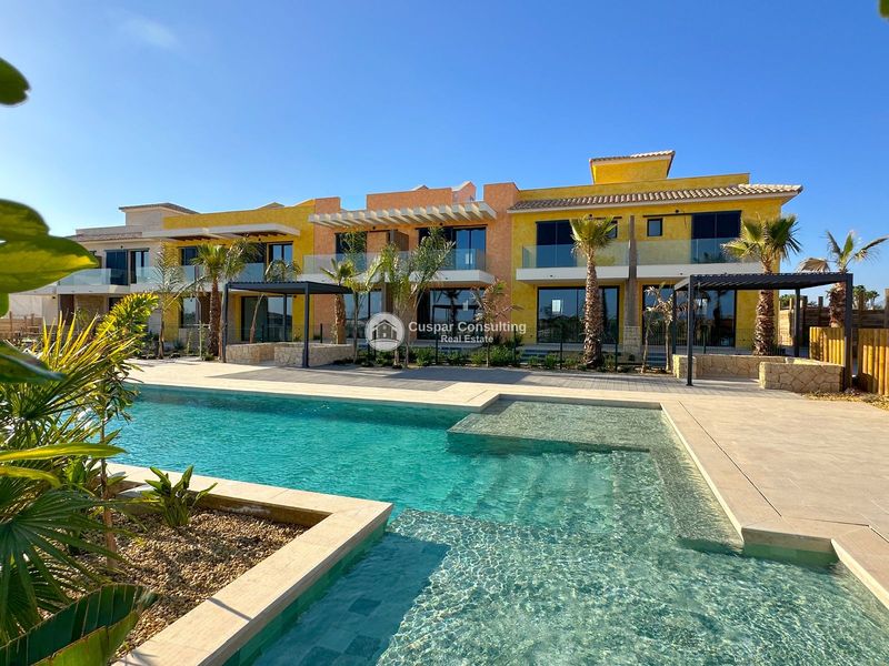 Herenhuis te koop Cuevas del Almanzora, Almería. Ref: 2160. Cuspar Consulting Real Estate