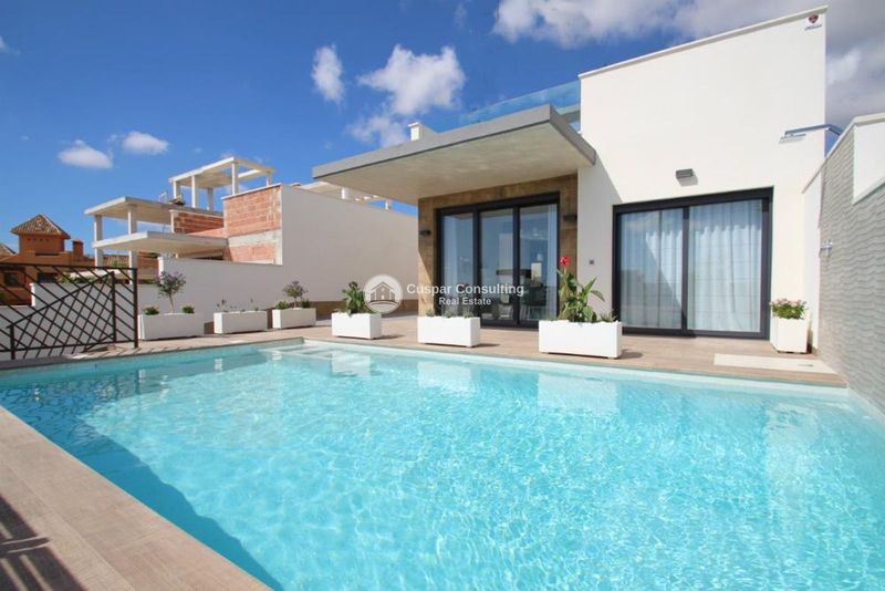 Chalet Independiente en venta San Miguel de Salinas, Alicante. Ref: 2342. Cuspar Consulting Real Estate