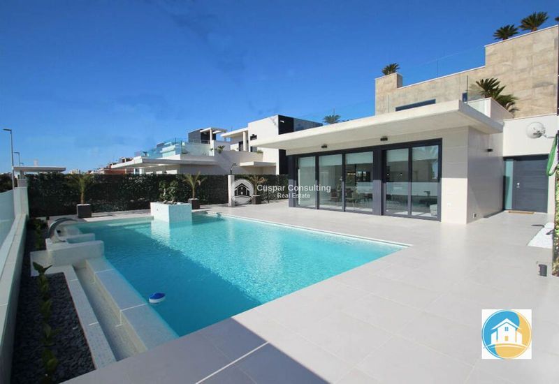 Chalet Independiente en venta San Miguel de Salinas, Alicante. Ref: 2344. Cuspar Consulting Real Estate