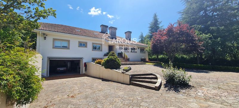 Chalet Independiente en venta Teo, A Coruña. Ref: 1014. Arqus Inmobiliaria