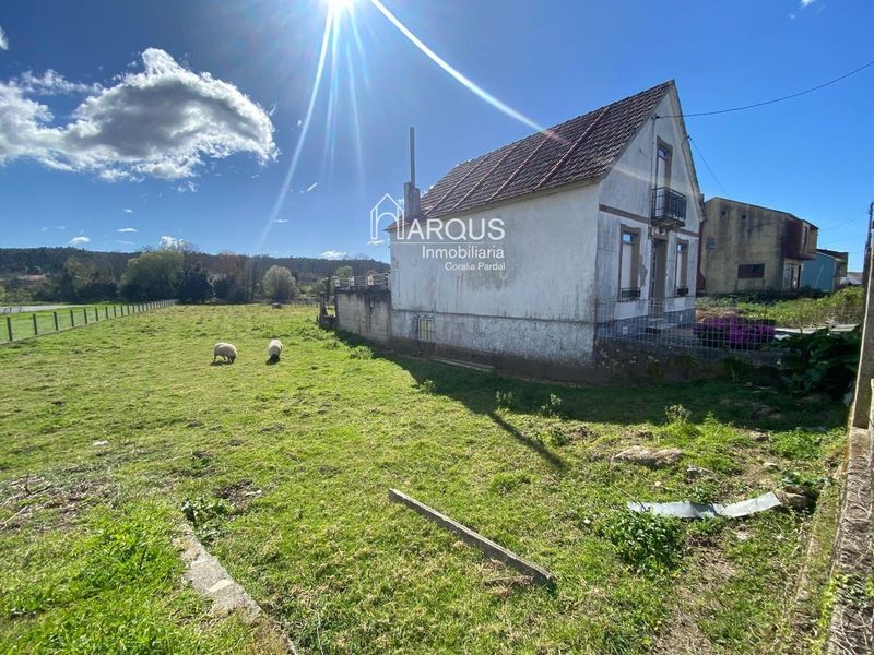 Chalet Independiente en venta Rianxo, A Coruña. Ref: 1079. Arqus Inmobiliaria