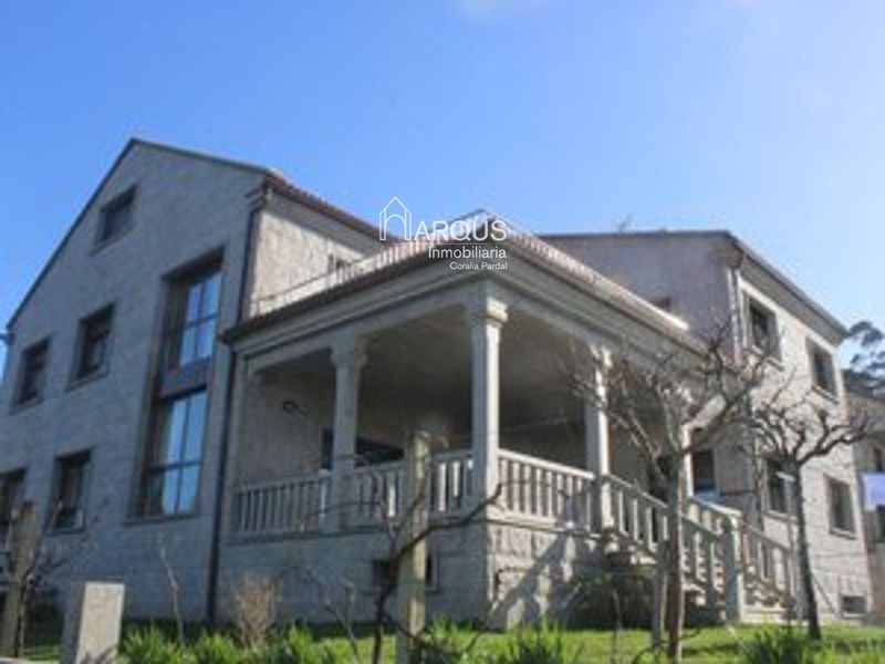 Chalet Independiente en venta Sanxenxo, Pontevedra. Ref: 7100. Arqus Inmobiliaria