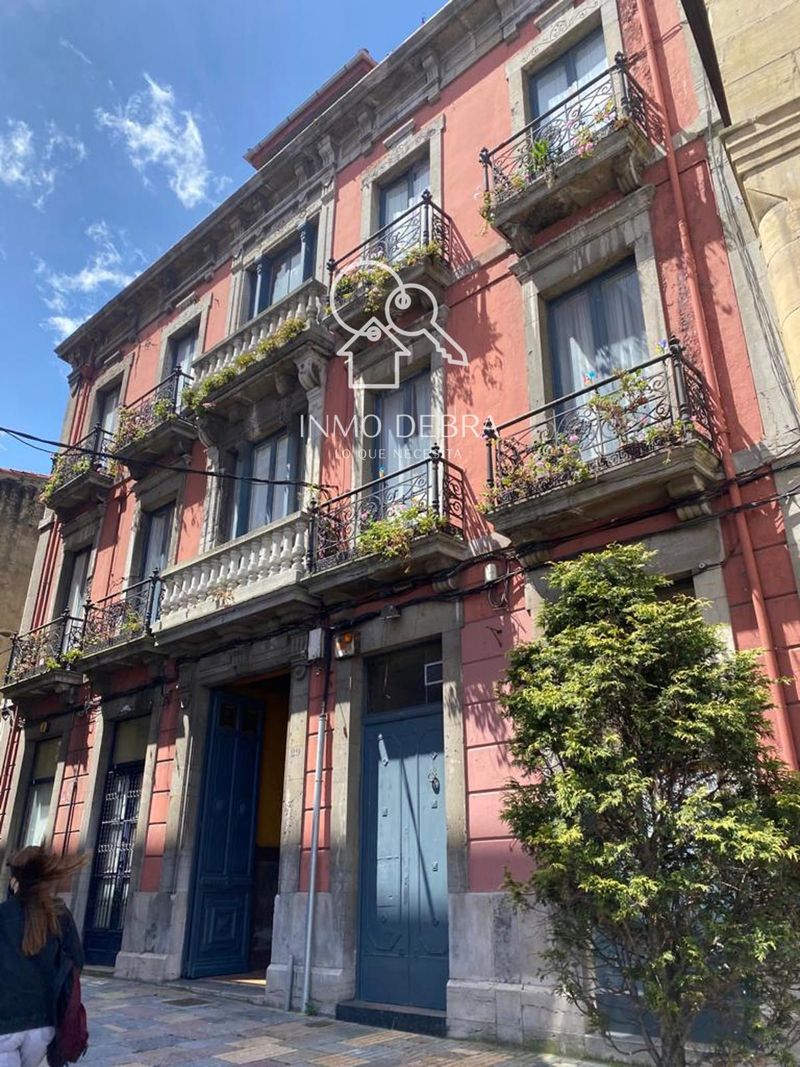 Edificio Singular en venta Avilés, Asturias. Ref: 1084. Inmo Debra 