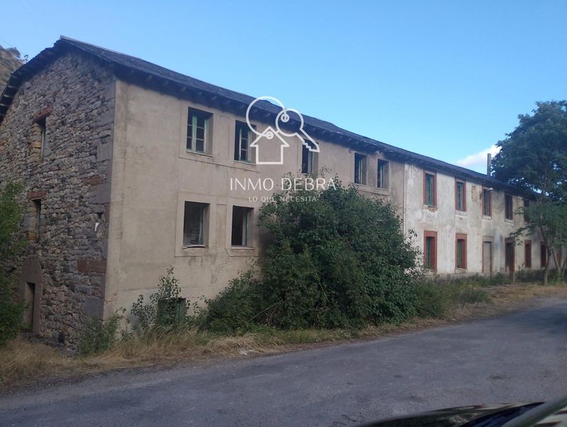 Edificio Singular en venta Villamanin, León. Ref: 1119. Inmo Debra 