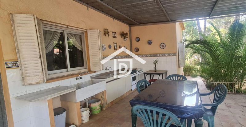 Chalet Independiente en venta Chiva, Valencia. Ref: 1024. INMODESJU