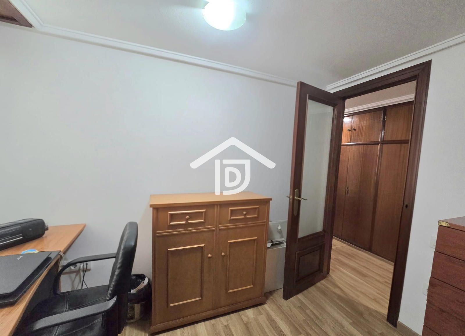 Amplitud, luz y elegancia en una vivienda exterior — foto 19