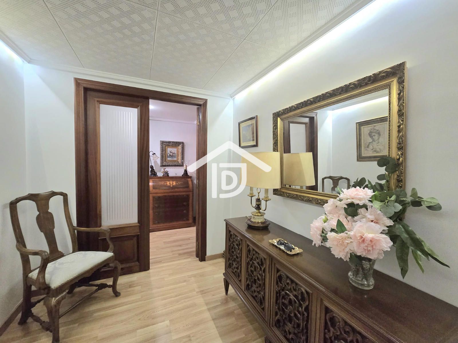 Amplitud, luz y elegancia en una vivienda exterior — foto 27