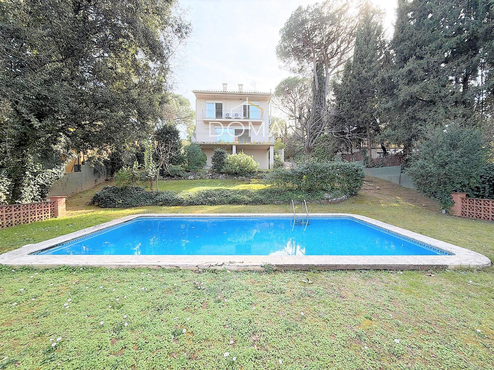 Chalet Independiente en alquiler Sant Cugat del Vallès, Barcelona. Ref: 1548. DOMA Real Estate