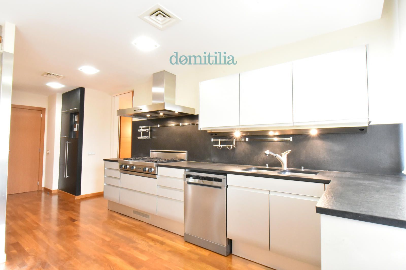 Pis en lloguer Sabadell, Barcelona. Ref: 1013. DOMITILIA