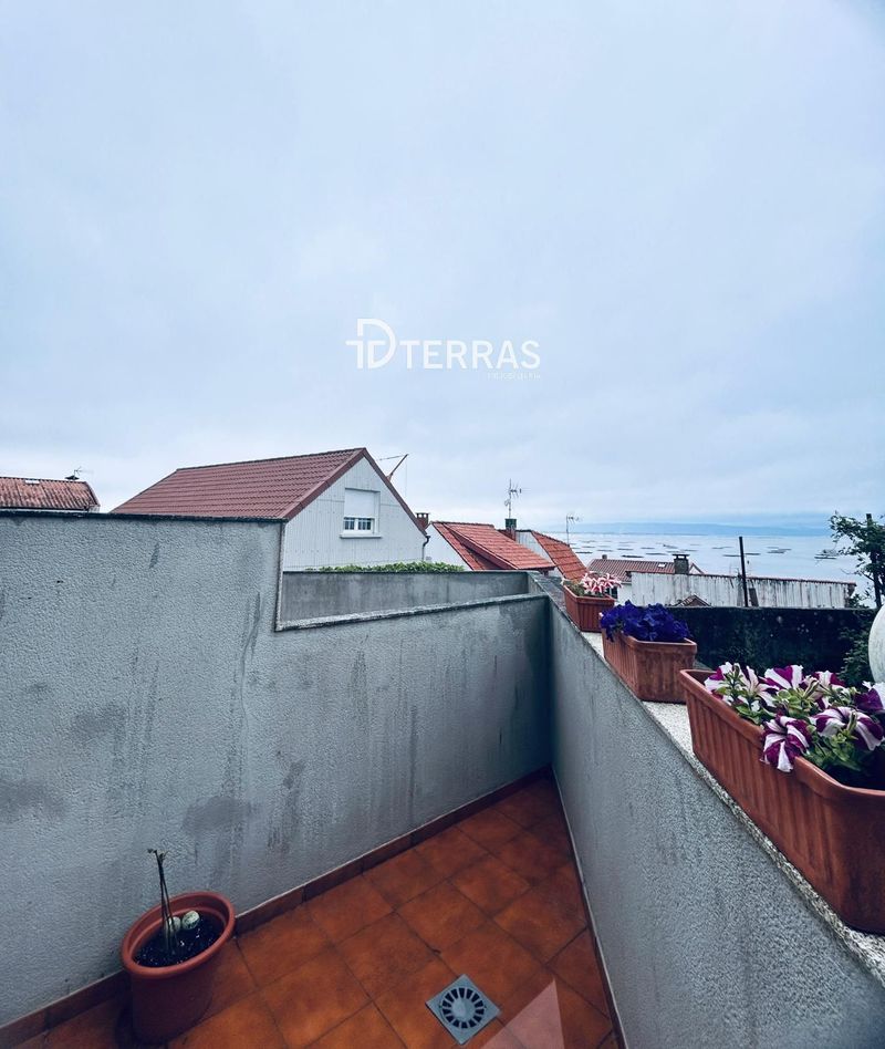 Piso en venta Ribeira, A Coruña. Ref: 1131. Dterras e Casas Inmobiliaria
