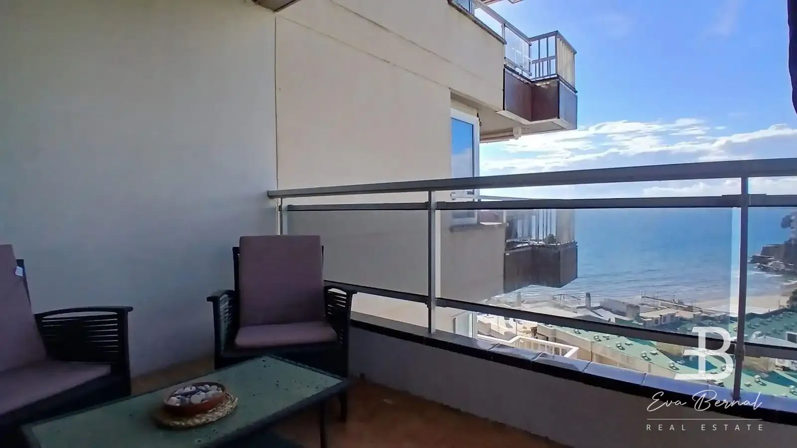 APPARTEMENT RÉNOVÉ AVEC TERRASSE ET VUE SUR MER À LA PLAGE DE CAPELLANS – SALOU - Foto 3