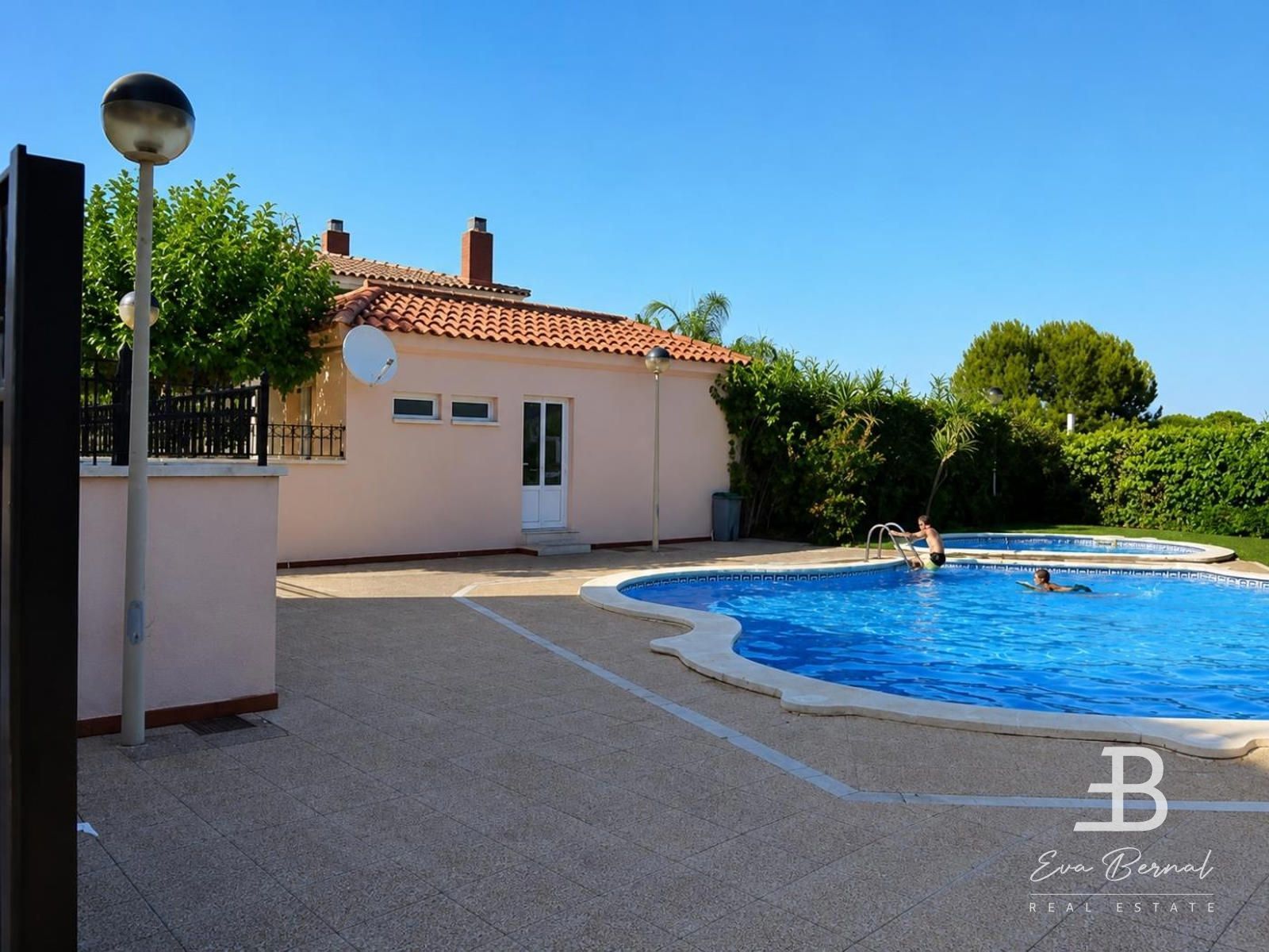 Maison mitoyenne avec piscine et terrasses à Xalets de Salou - Foto 33