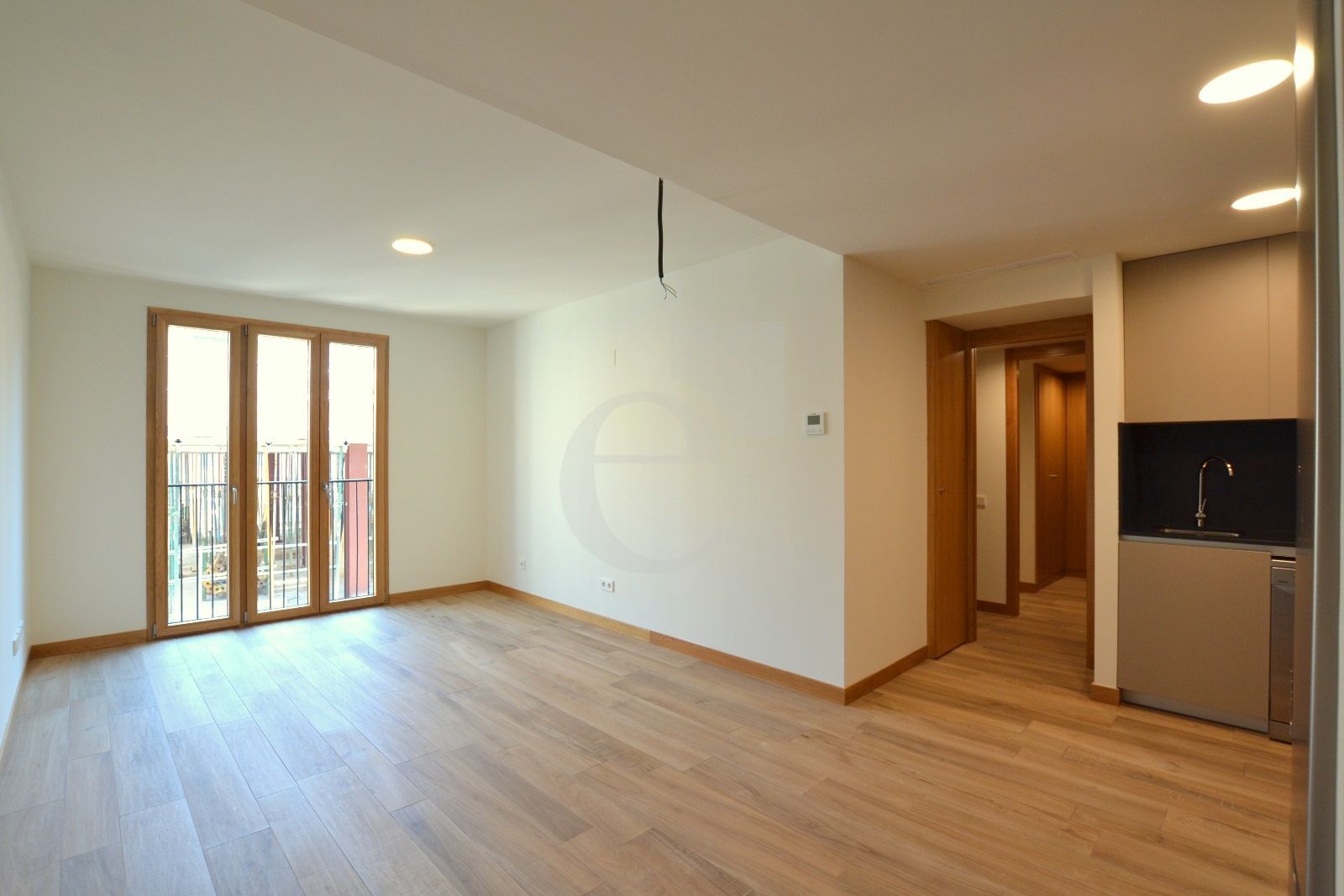 Piso en alquiler Valencia. Ref: 1575. ECOM TRANSACCIONES S.L.U.