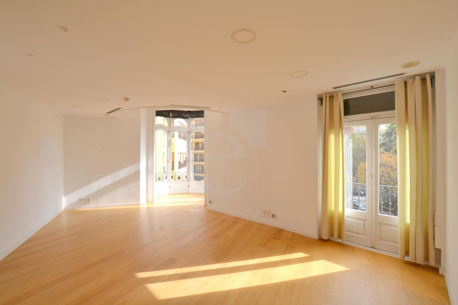 Oficina en alquiler Valencia. Ref: 2546. ECOM TRANSACCIONES S.L.