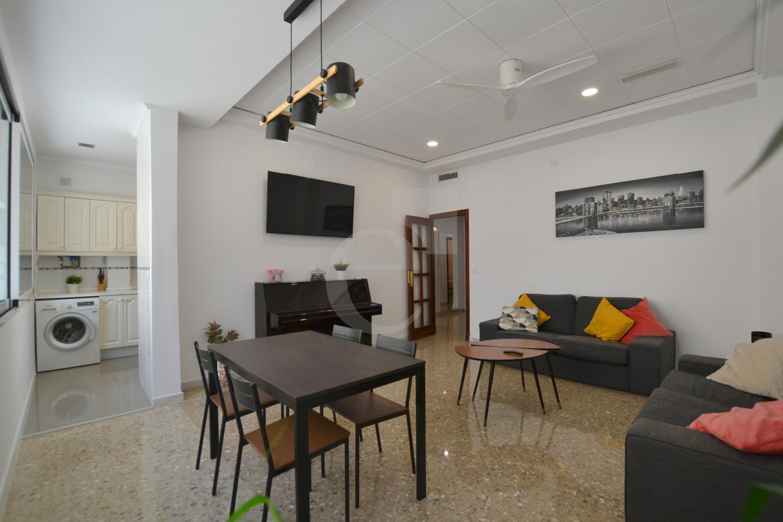 Piso en venta Valencia. Ref: 2556. ECOM TRANSACCIONES S.L.