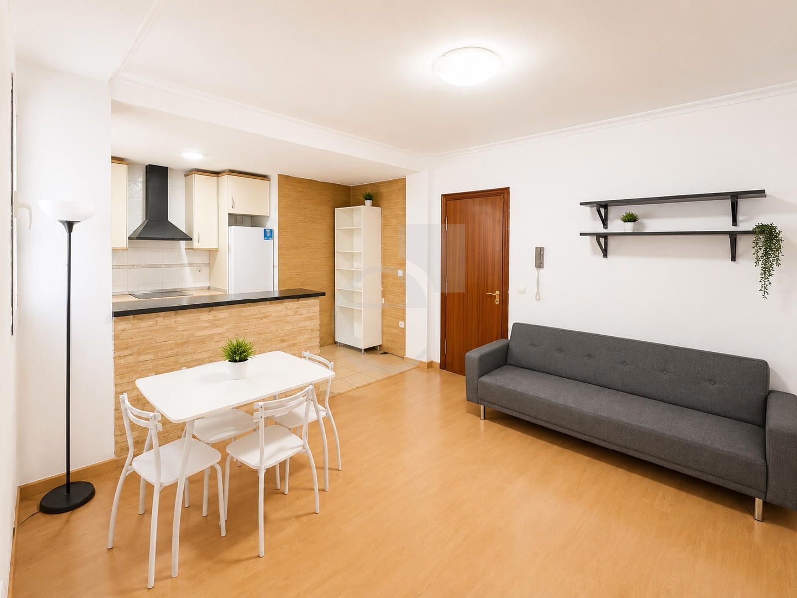 Flat for sale Valencia. Ref: 2628. ECOM TRANSACCIONES S.L.U.