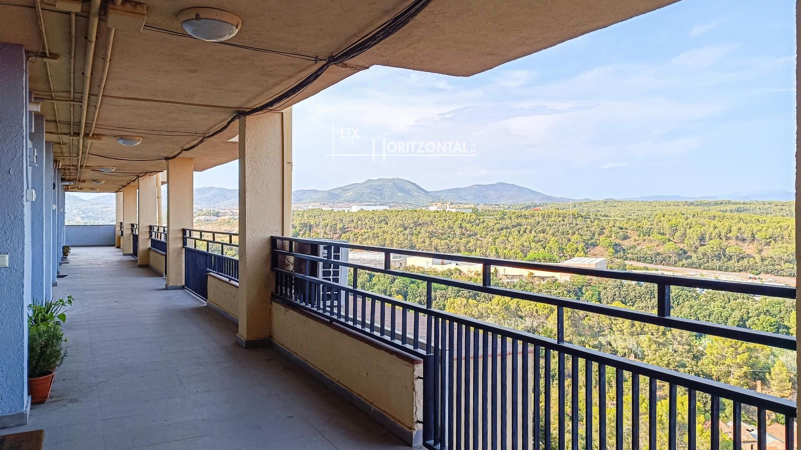 Piso en venta Sabadell, Barcelona. Ref: 1310. L