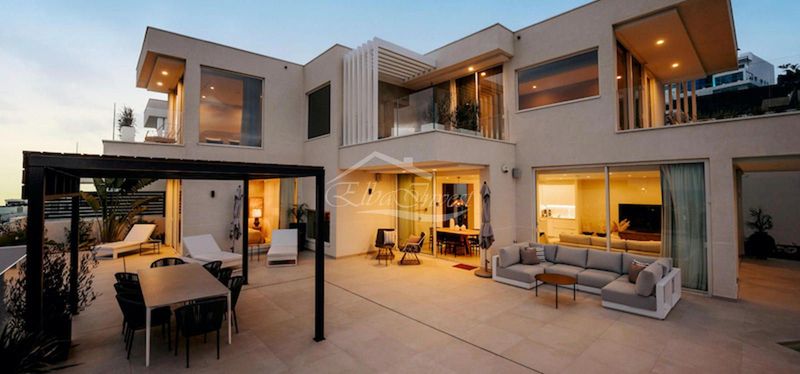 Villa indépendante en vente Costa Adeje, Santa Cruz Tenerife. Ref: 3393. Elba Invest Inmobiliaria