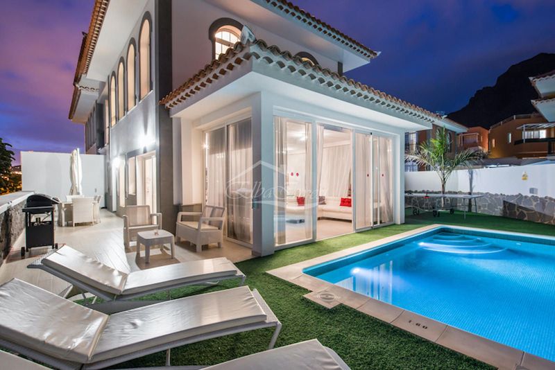 Adosado en venta Costa Adeje, Santa Cruz Tenerife. Ref: 5599. Elba Invest Inmobiliaria