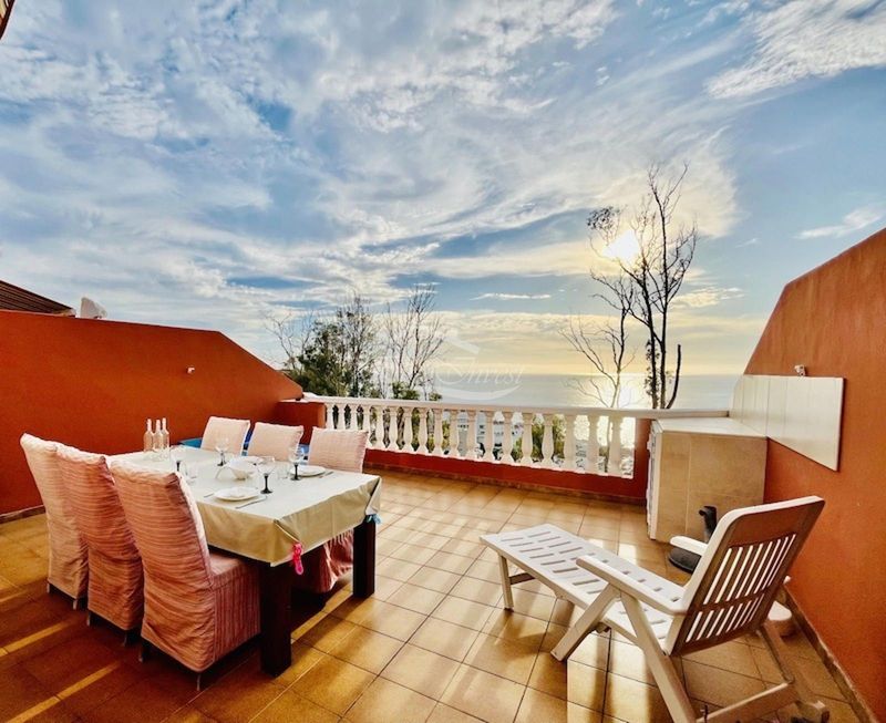 Piso en venta Acantilados de Los Gigantes, Santa Cruz Tenerife. Ref: 5709. Elba Invest Inmobiliaria