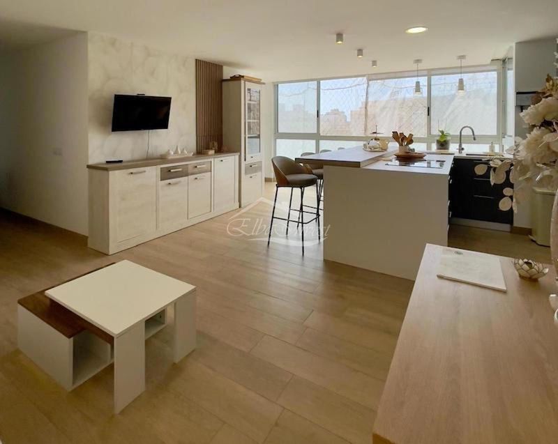 Piso en venta Santa Cruz de Tenerife, Santa Cruz Tenerife. Ref: 5889. Elba Invest Inmobiliaria