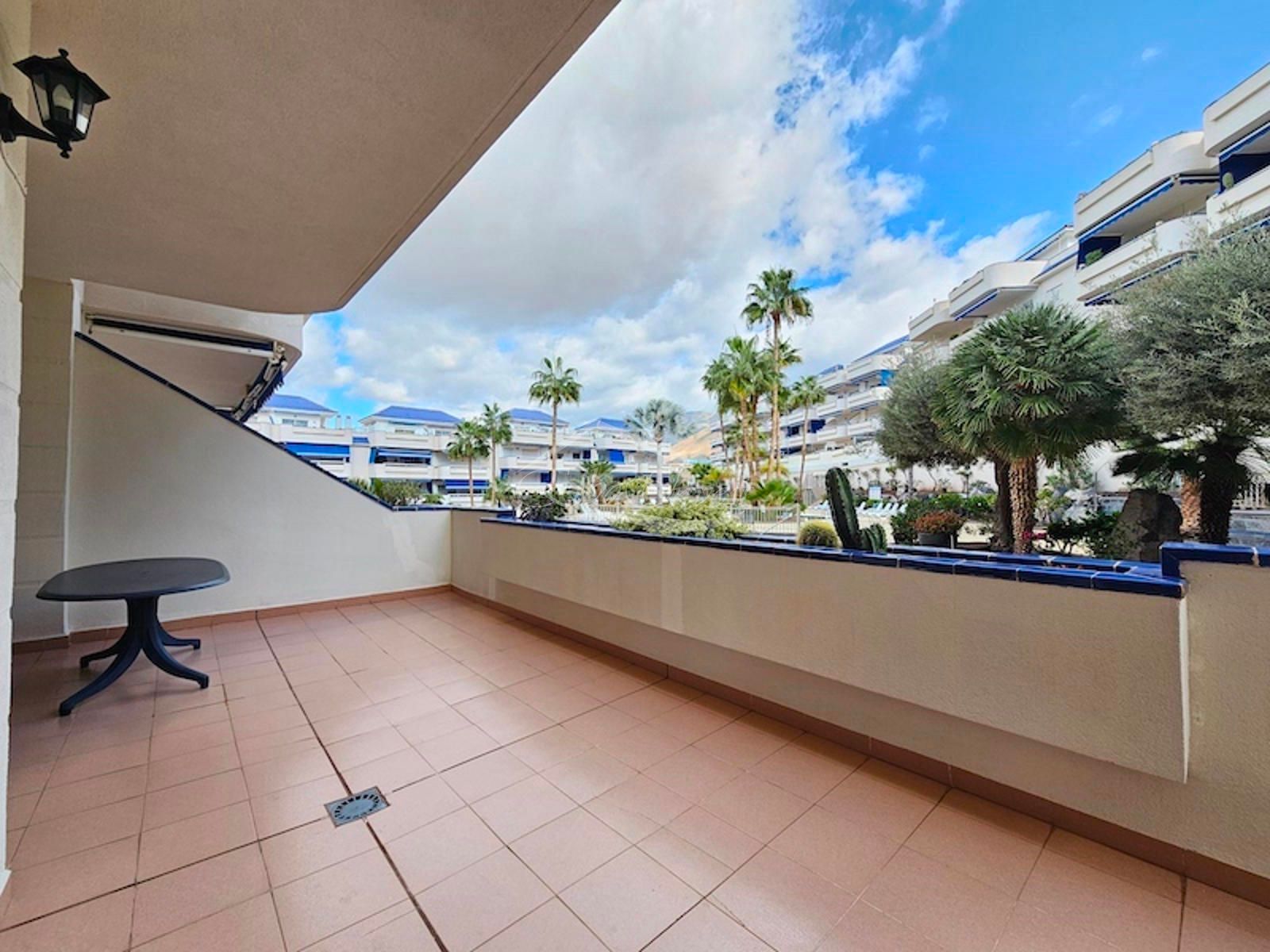 Piso en alquiler  Arona  4/43