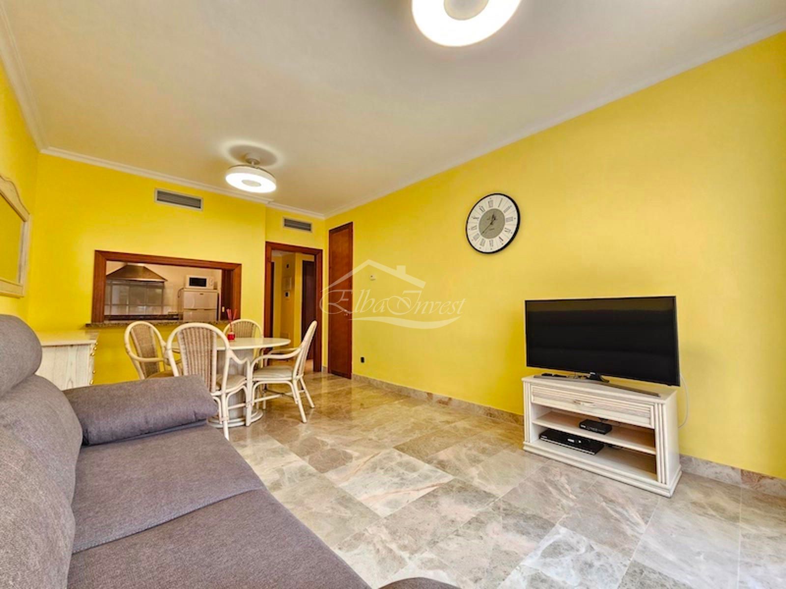 Piso en alquiler  Arona  6/43