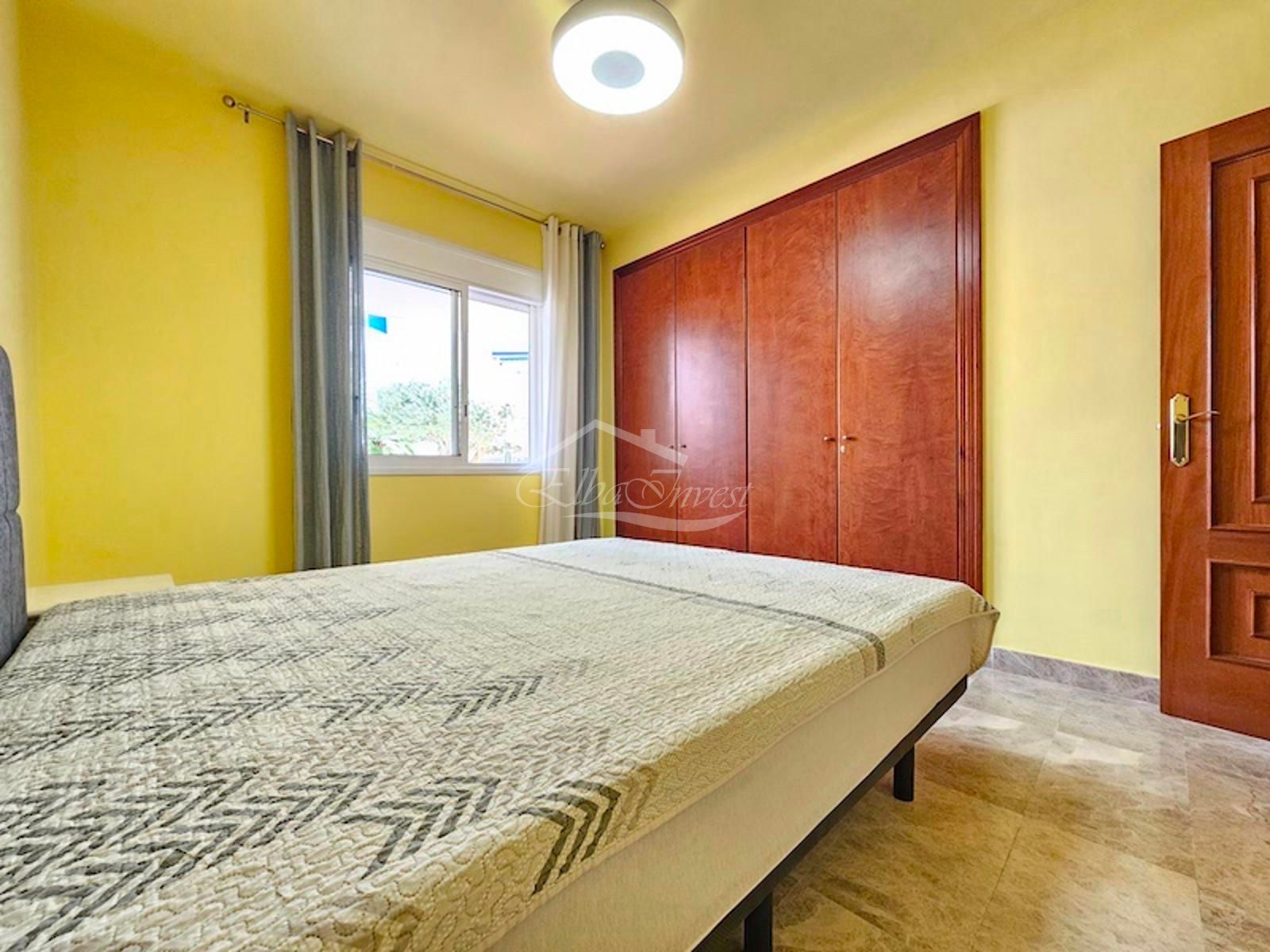 Piso en alquiler  Arona  15/43