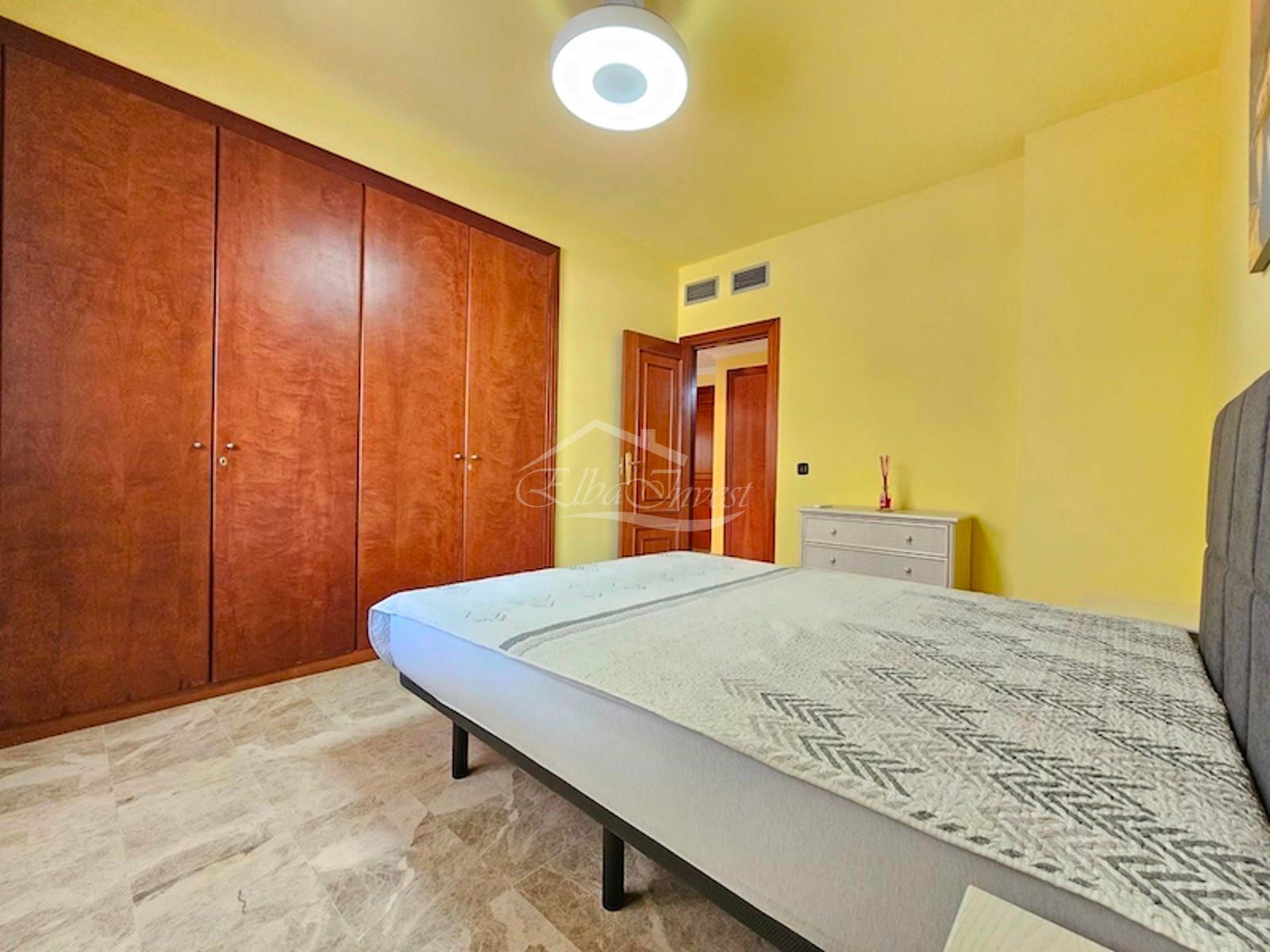 Piso en alquiler  Arona  16/43