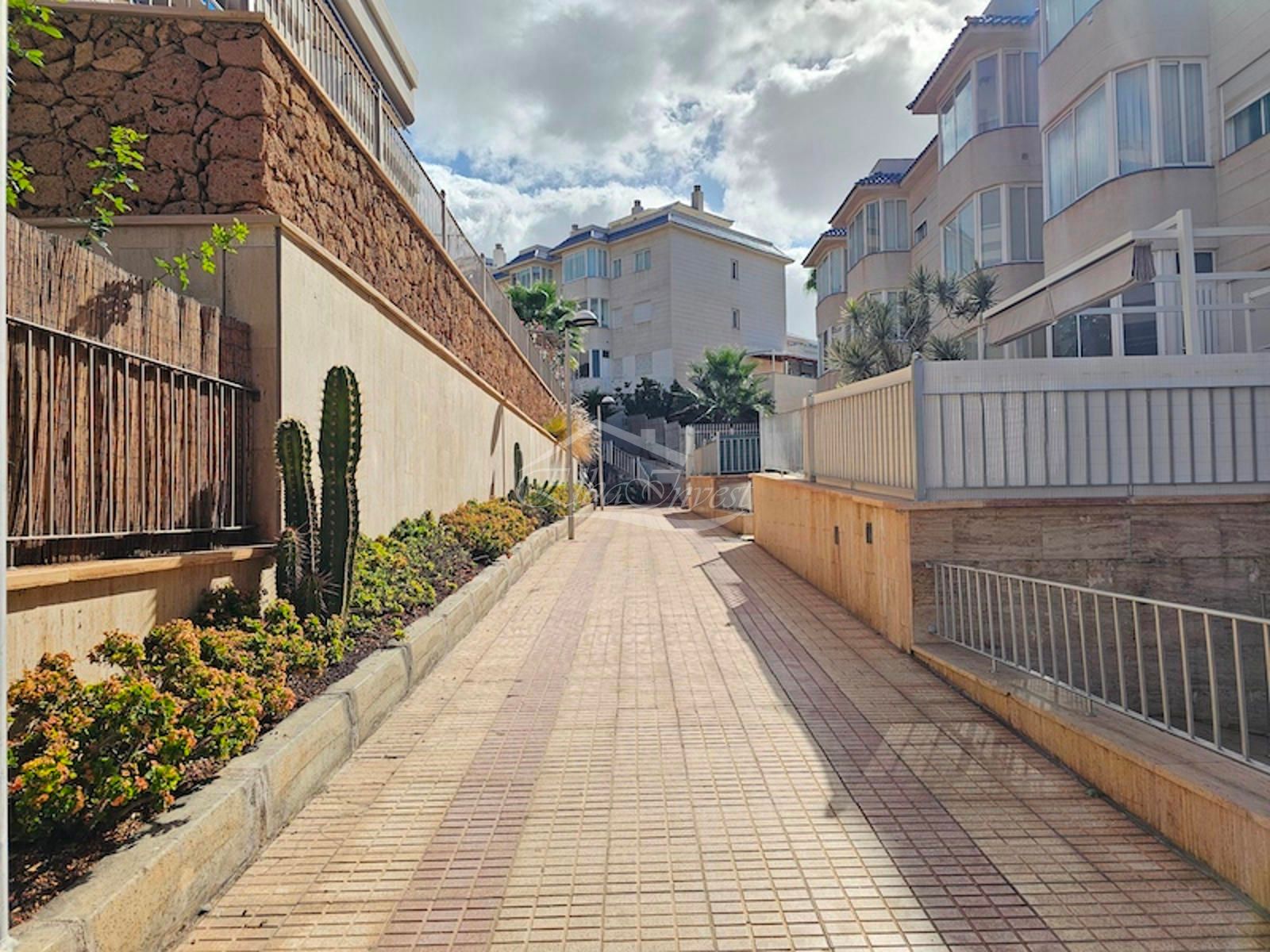 Piso en alquiler  Arona  43/43