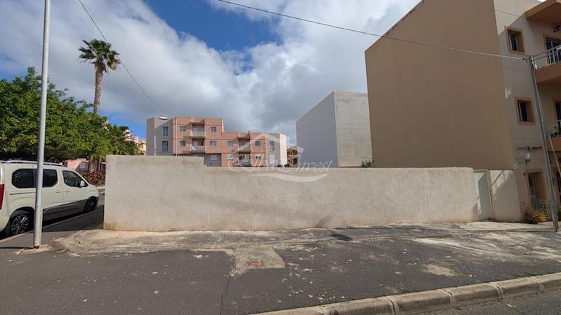Parcela en venta San Isidro de Abona, Santa Cruz Tenerife. Ref: 5923. Elba Invest Inmobiliaria