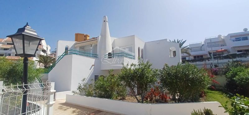 Reihenhaus zu verkaufen San Eugenio Bajo, Santa Cruz Tenerife. Ref: 5940. Elba Invest Inmobiliaria