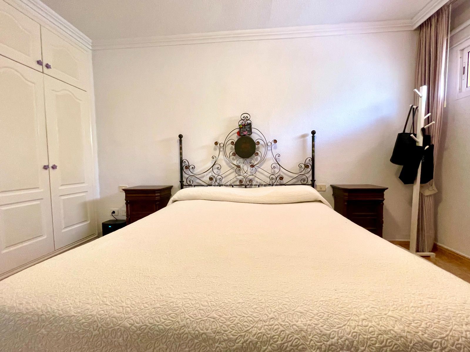 Apartamento de 2 dormitorios con vistas al mar en Roque del Conde - Foto 13