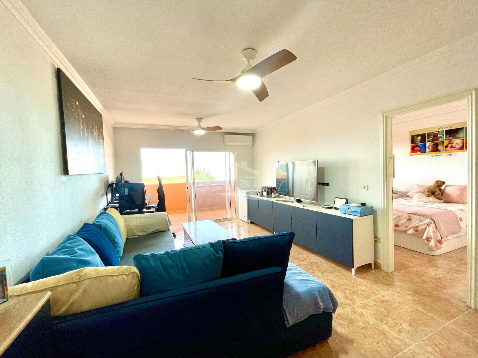 Apartamento de 2 dormitorios con vistas al mar en Roque del Conde - Foto 7