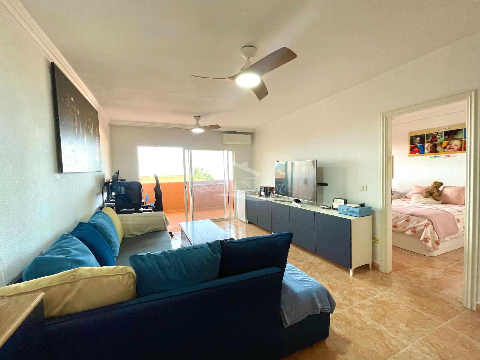 Apartamento de 2 dormitorios con vistas al mar en Roque del Conde - Foto 24