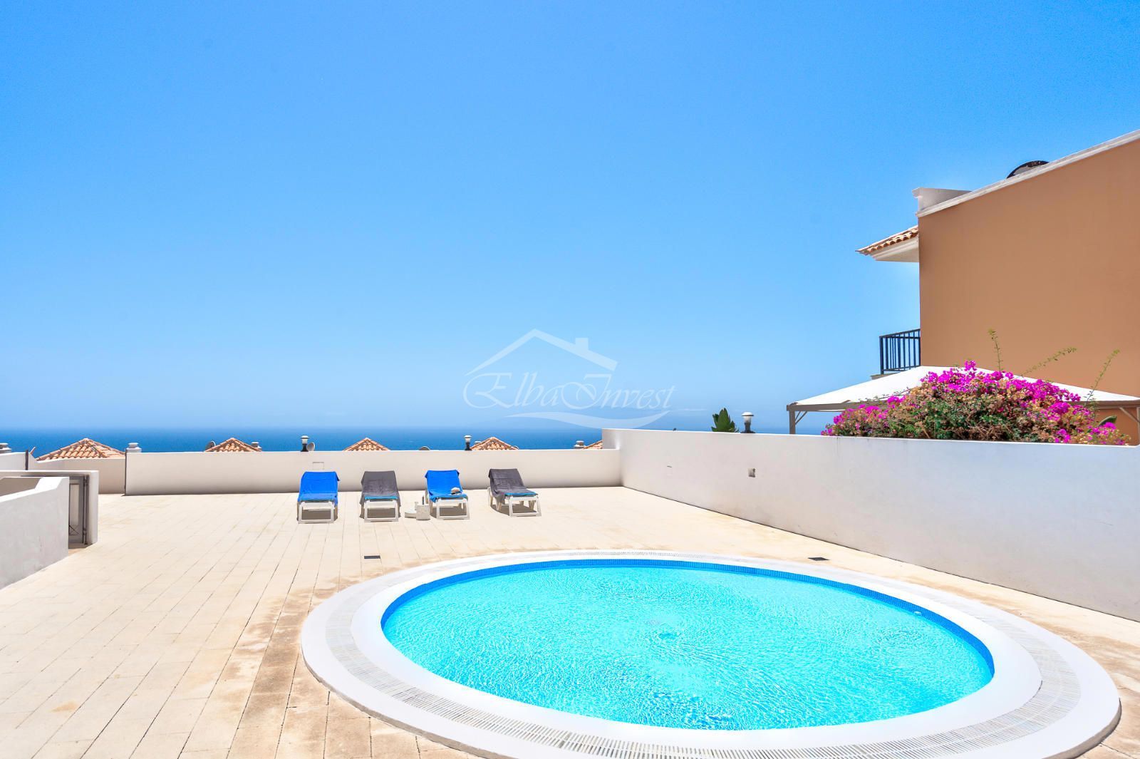 Apartamento de 2 dormitorios con vistas al mar en Roque del Conde - Foto 28