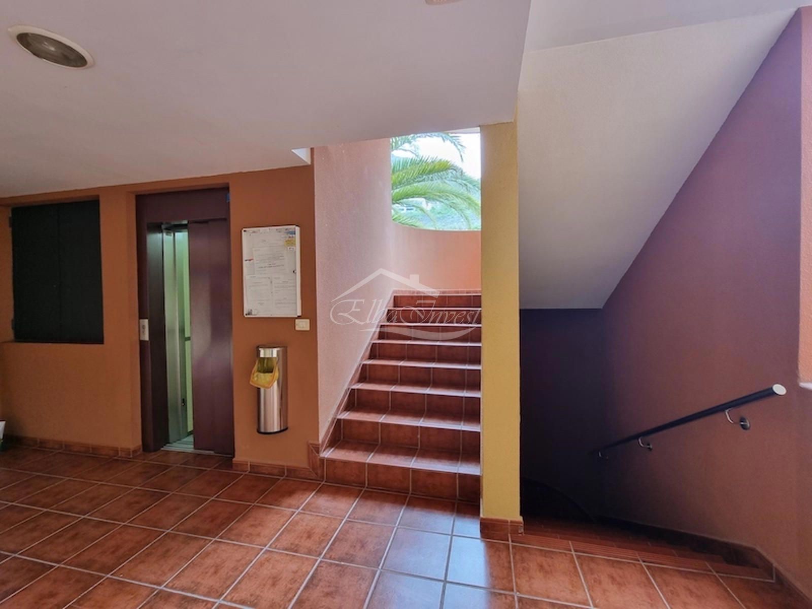 Apartamento de 2 dormitorios con vistas al mar en Roque del Conde - Foto 37