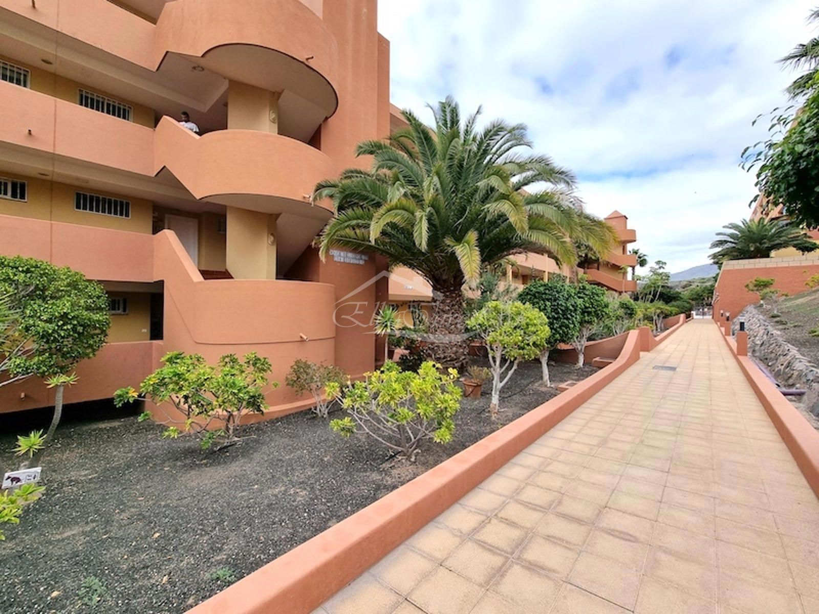Apartamento de 2 dormitorios con vistas al mar en Roque del Conde - Foto 38