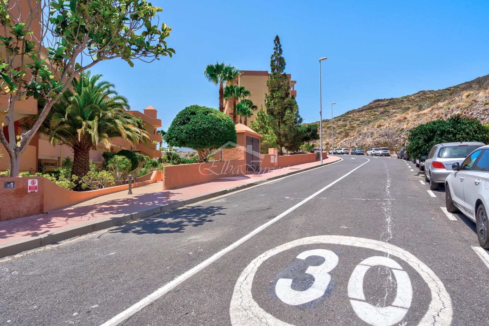 Apartamento de 2 dormitorios con vistas al mar en Roque del Conde - Foto 40