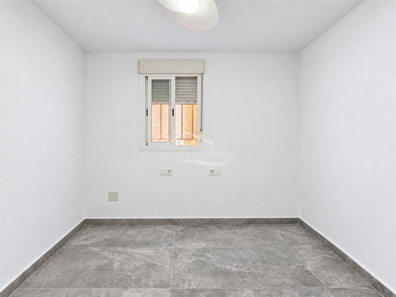 Apartamento reformado con gran terraza y jardín en Los Cristianos - Foto 16