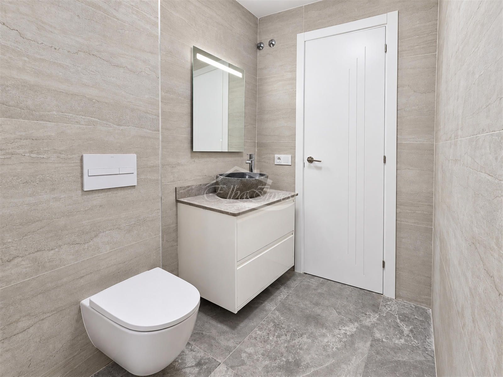 Apartamento reformado con gran terraza y jardín en Los Cristianos - Foto 21