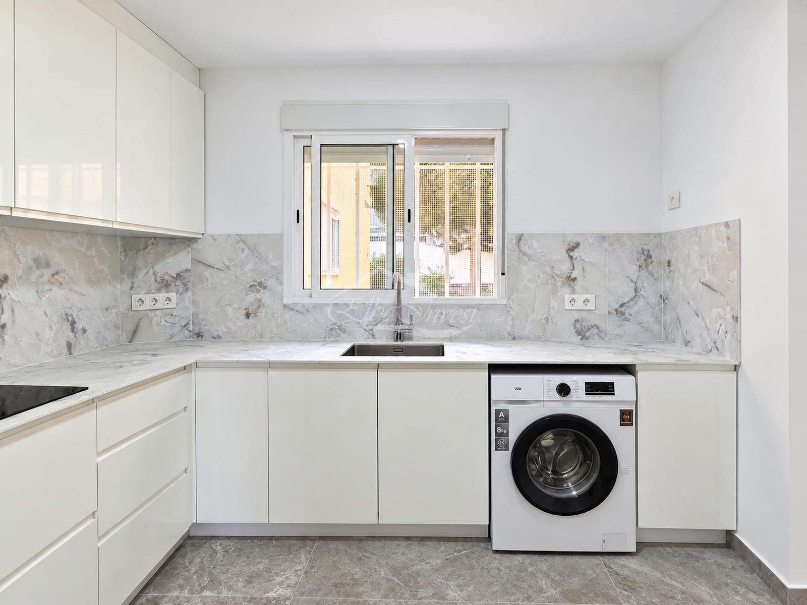 Apartamento reformado con gran terraza y jardín en Los Cristianos - Foto 11