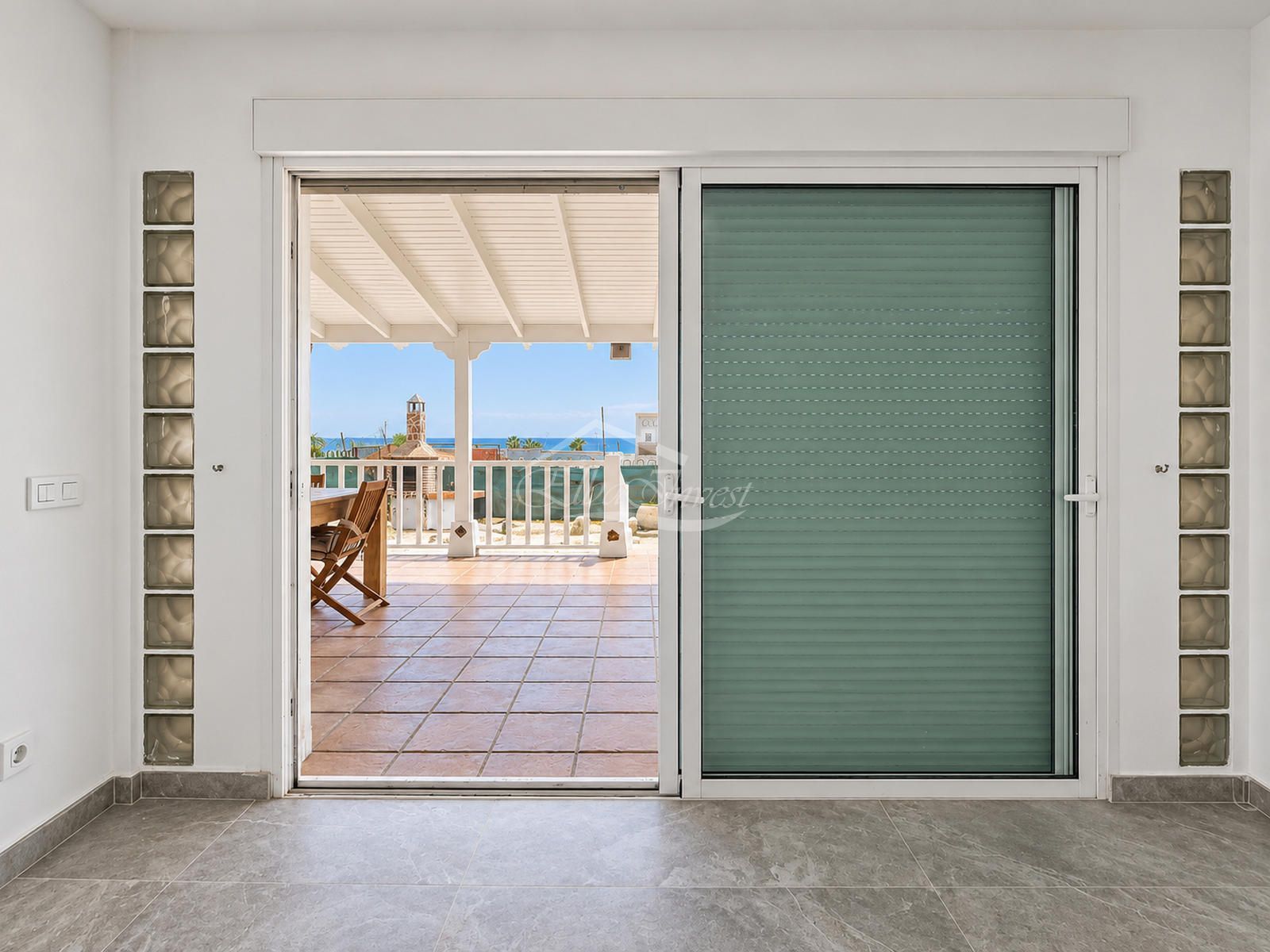 Apartamento reformado con gran terraza y jardín en Los Cristianos - Foto 34