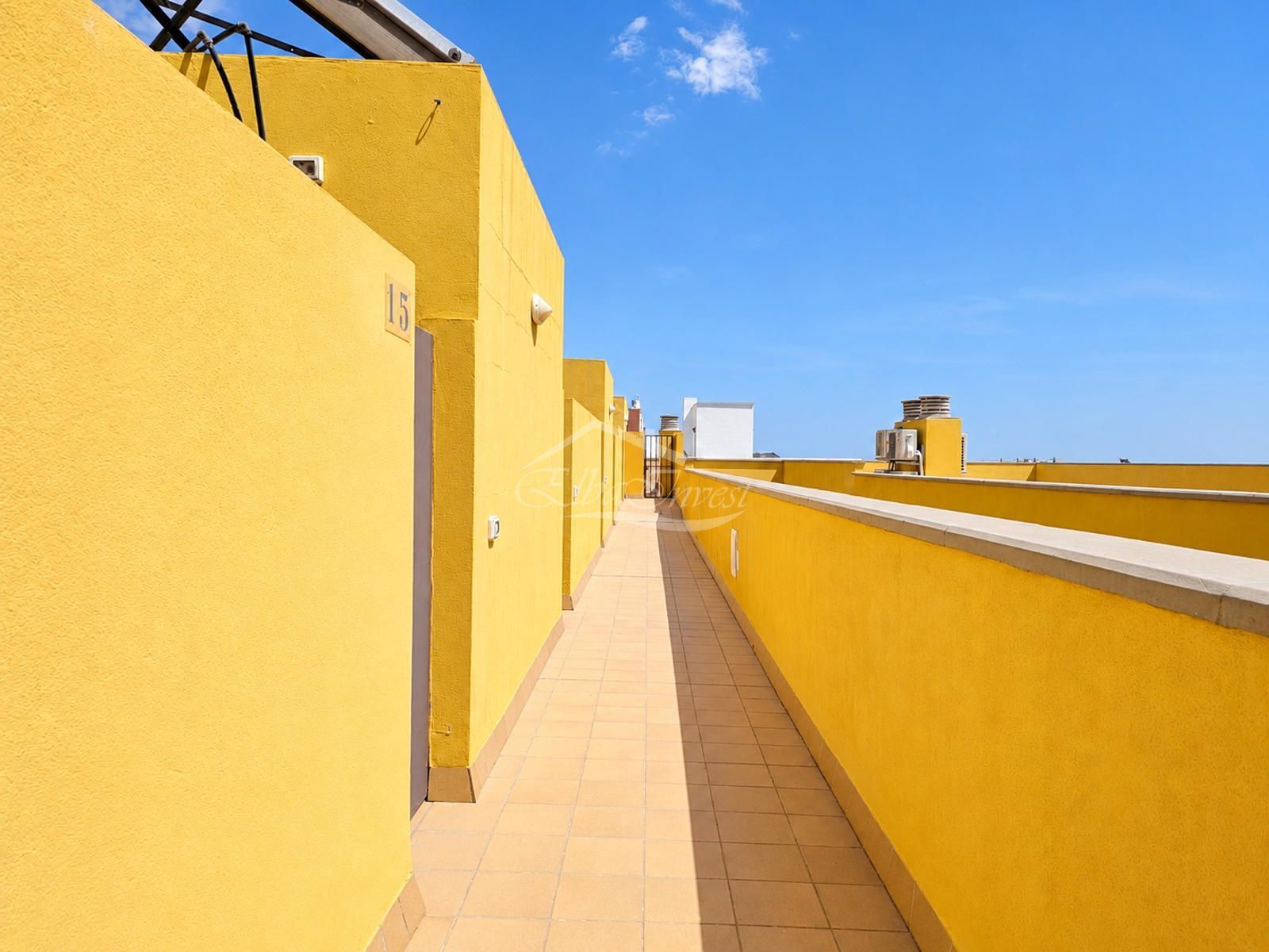 Apartamento de 2 dormitorios con patio y solárium en Llano del Camello - Foto 31