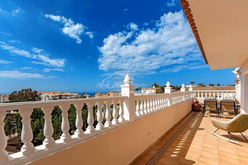 Chalet Independiente en venta Callao Salvaje, Santa Cruz Tenerife. Ref: 6016. Elba Invest Inmobiliaria