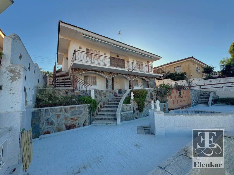 Chalet Independiente en venta Segur De Calafell, Tarragona. Ref: 1069. Elenkar