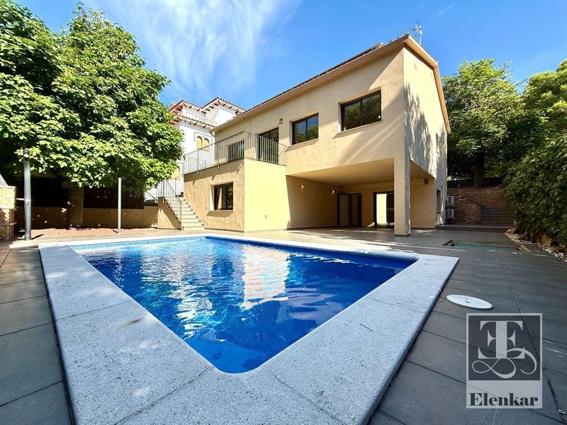 Chalet Independiente en venta El Vendrell, Tarragona. Ref: 1113. Elenkar