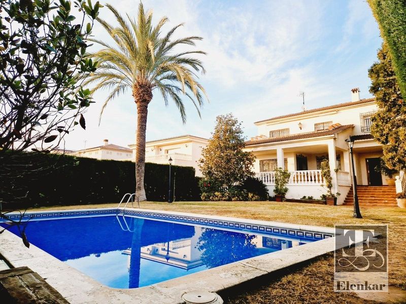 Chalet Independiente en venta El Vendrell, Tarragona. Ref: 1176. Elenkar